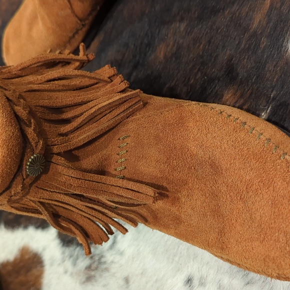 Minnetonka suede moccasin fringe booties women's 7 - Picture 9 of 11
